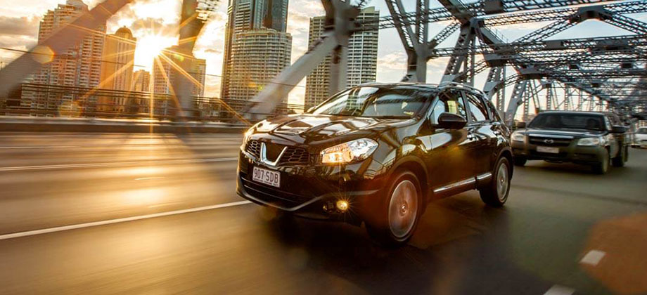 Cars driving over story bridge
