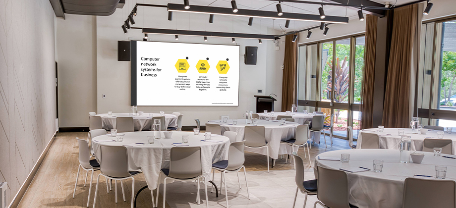 tech-conference-room-920x420