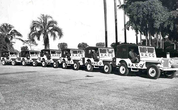 racq-jeeps-lined-up