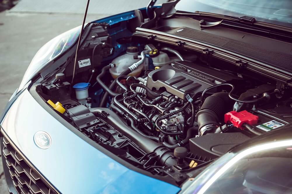 2020 Ford Puma STLine open front engine
