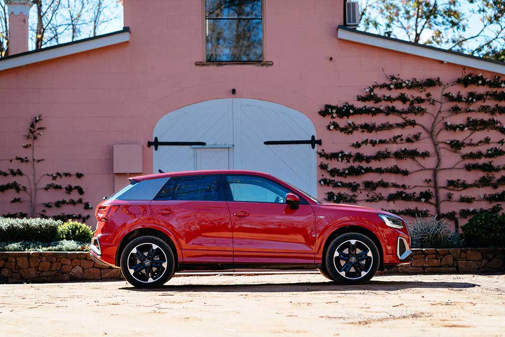Audi Q2 40TFSI side view.