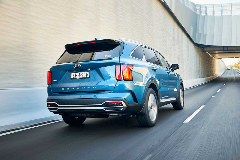 Kia Sorento Sport rear view.