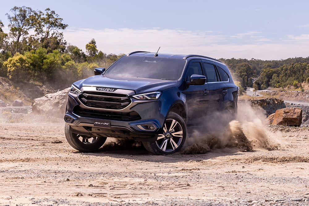 Isuzu MY23 MU-X front view.