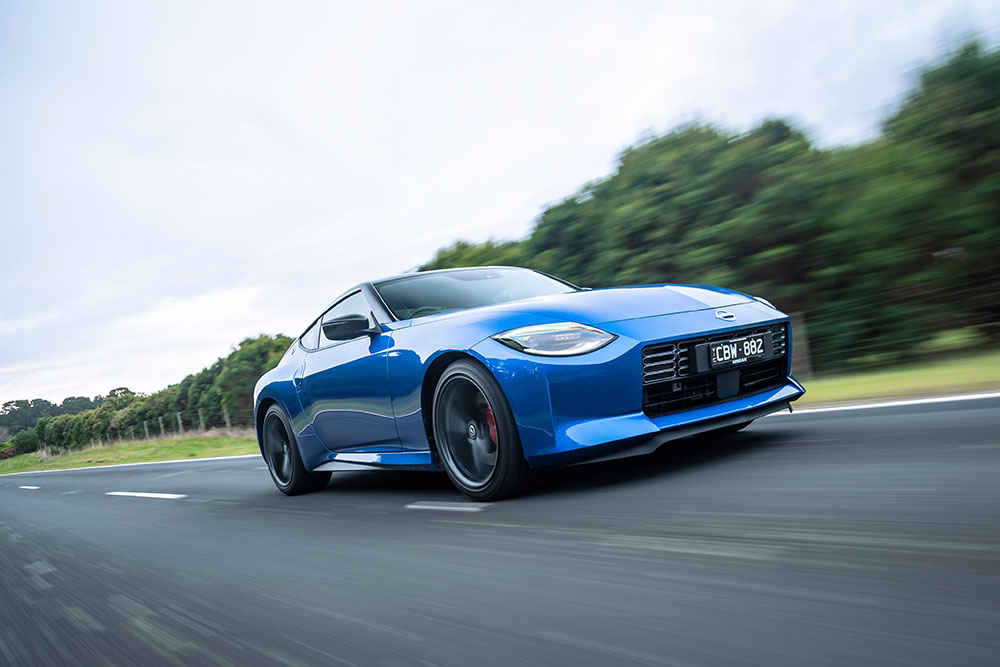 Nissan Z Coupe front.