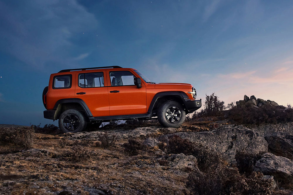 GWM Tank 300 hybrid side view. 