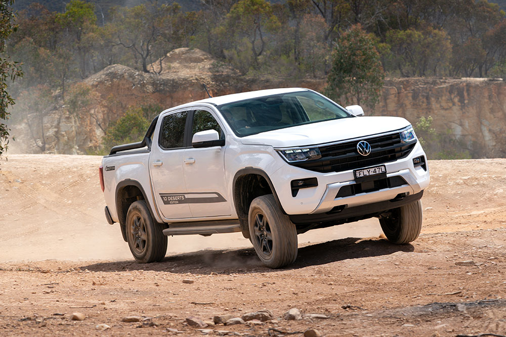 VW Amarok 10 Deserts Edition front view.