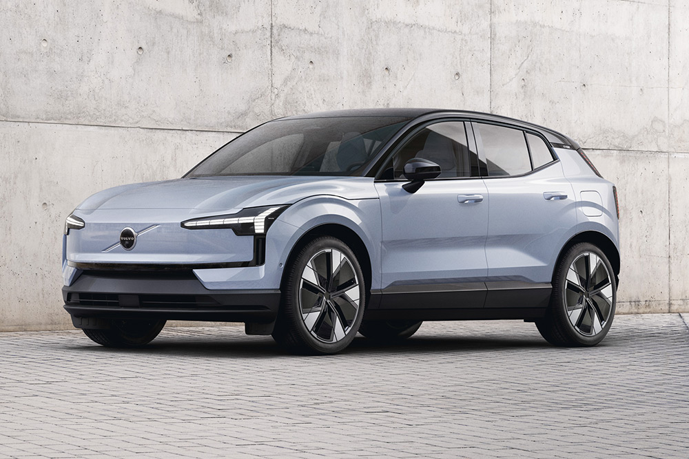 Volvo EX30 Dual-Motor Performance Ultra Electric SUV side view.