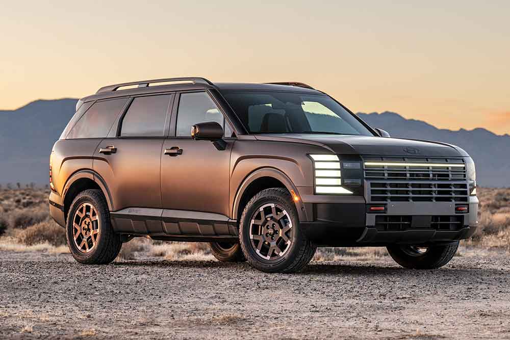 Hyundai Palisade XRT Pro side view.