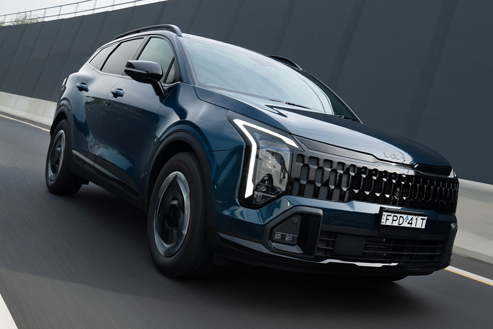 Kia Sportage GT-Line MY26 on the road.