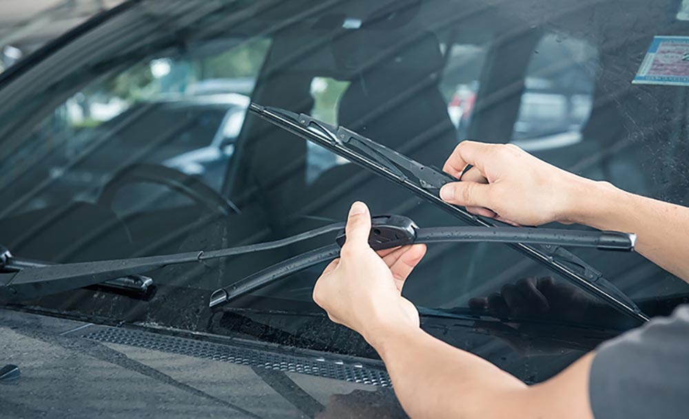 How to change wiper blades