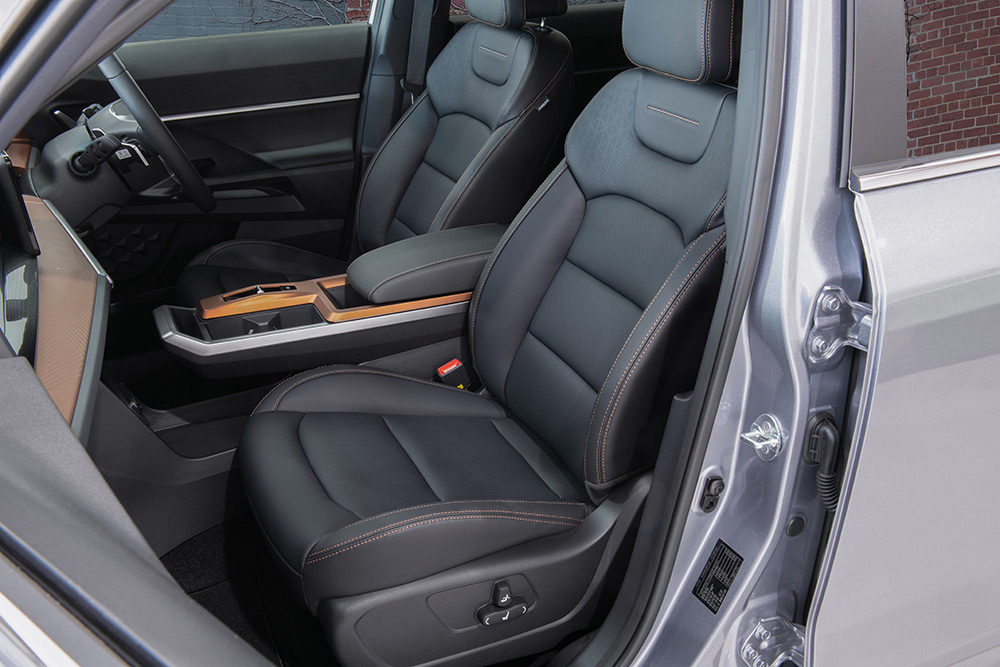 KGM SsangYong Torres front seats.