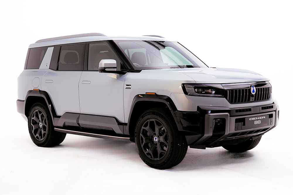 Side view of Denza B8.