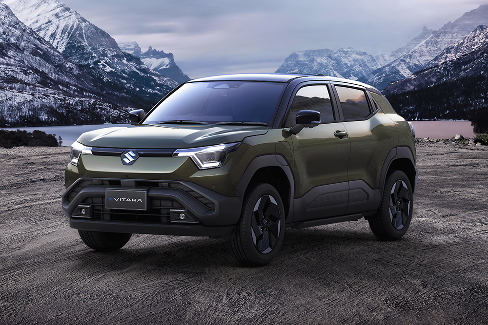 Suzuki E Vitara front view.