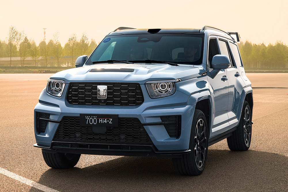 GWM Tank 700 V8 front view.