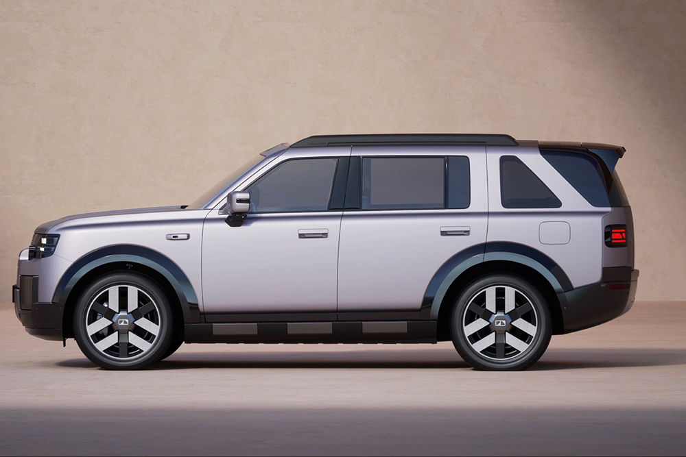 Side view of the new Freelander.