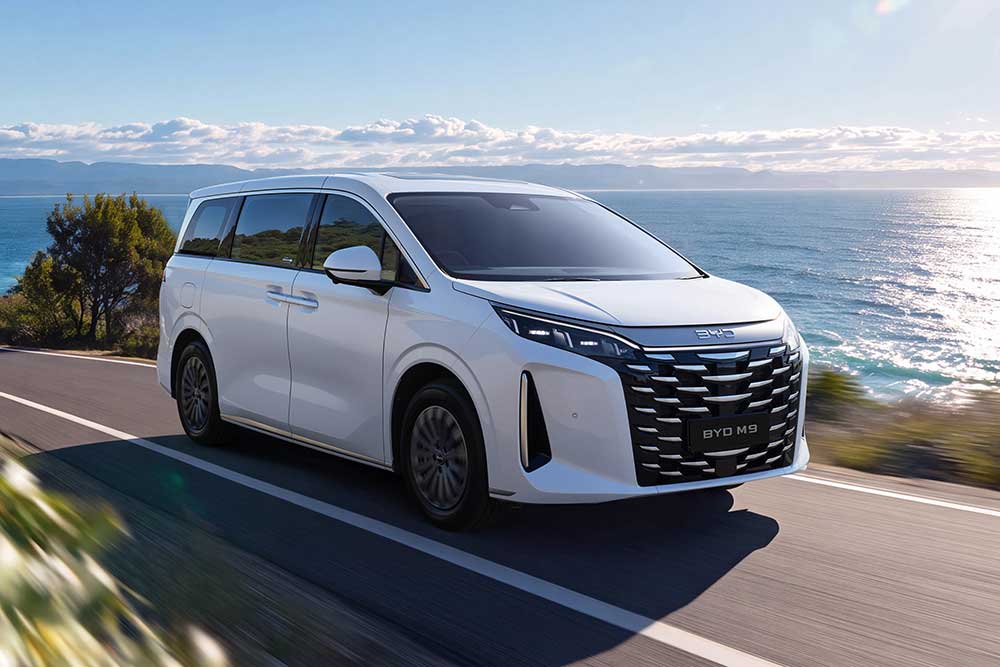 BYD M8 people mover on the road