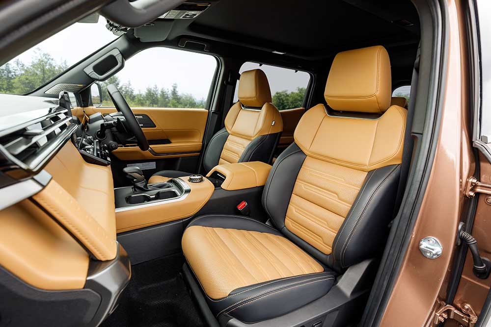 New Mitsubishi Pajero front seats