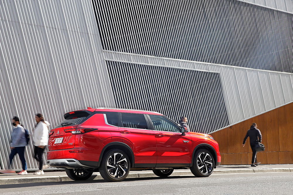 Mitsubishi Outlander PHEV.