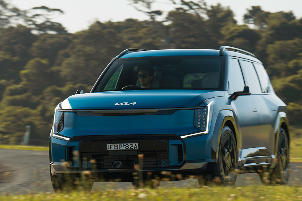 Kia EV9 GT-Line front view.