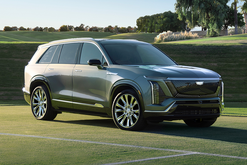 Cadillac Vistiq front side view.