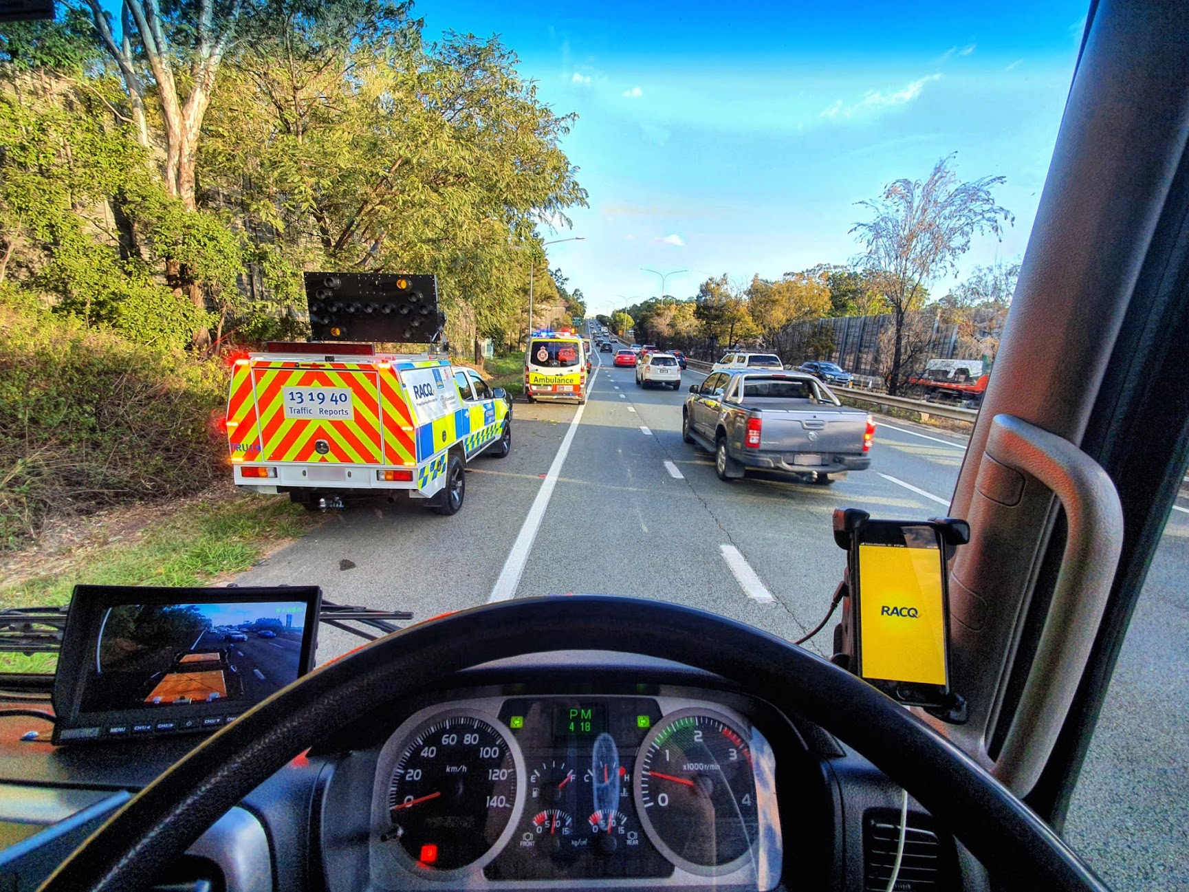 move over slow down truck