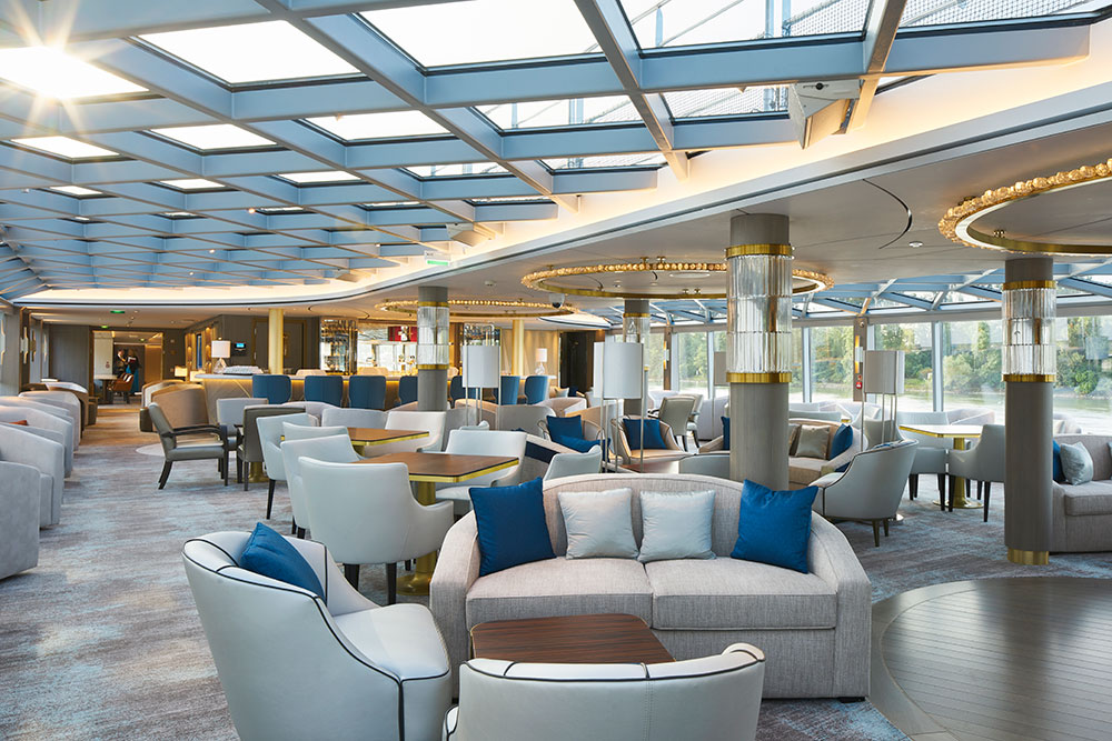 The lounge on board SS Victoria.