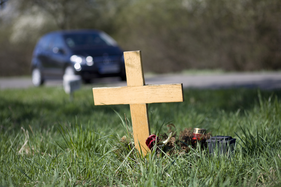 Roadside cross, roadside fatality, fatality free friday