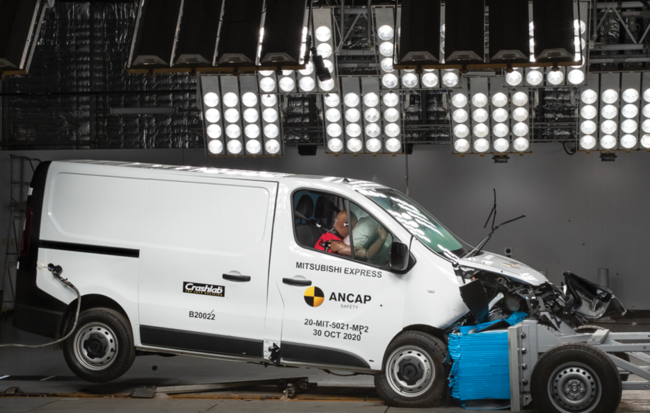 Mitsubishi Express during ANCAP test