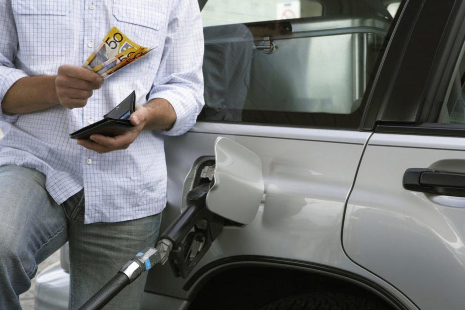 fuel, cost of fuel, cash, petrol pump