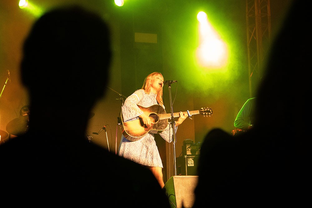Singer performing at Woodford Folk Festival.