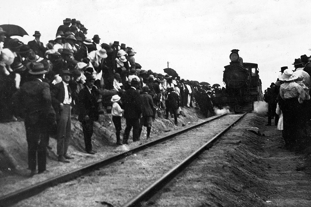 The opening of the Mackay to St Lawrence section of the railway in September 1921,