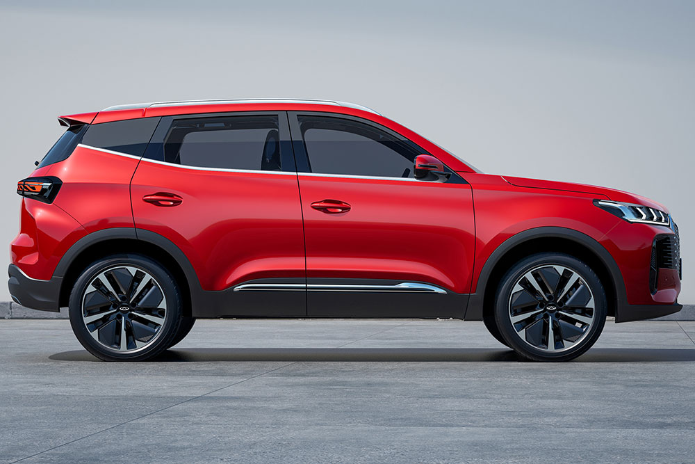 Side view of the Chery Tiggo 4.