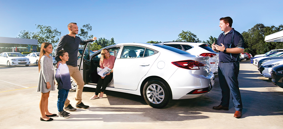 car-buying-dealership-920x420