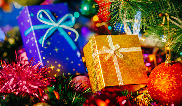 festive presents 600x350