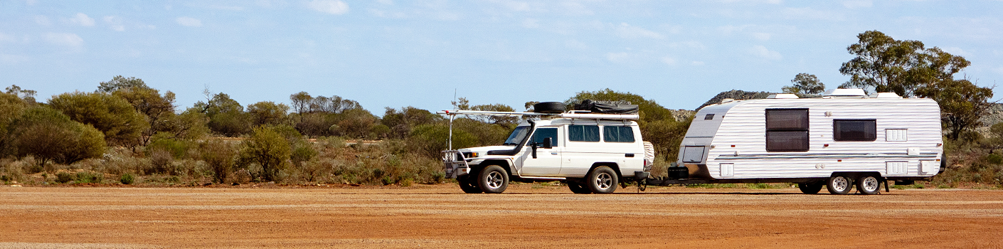 Caravan and trailer bottom banner