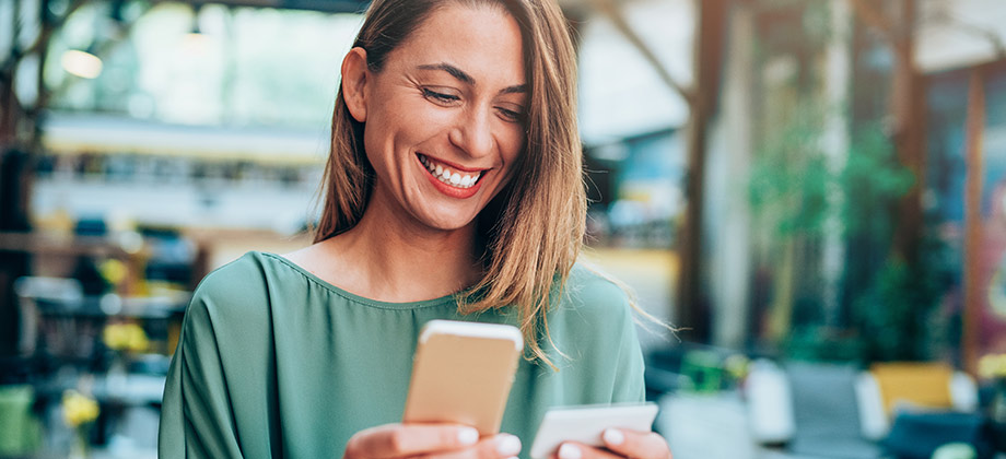 Lady shopping on mobile